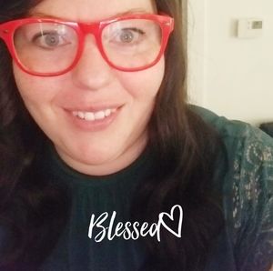 Meet your Posher, Casey